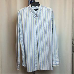 Banana Republic classic button down long sleeve